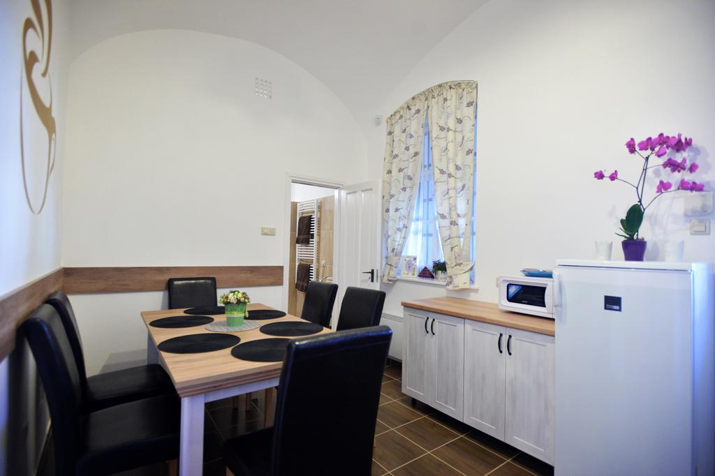 Foter Apartment