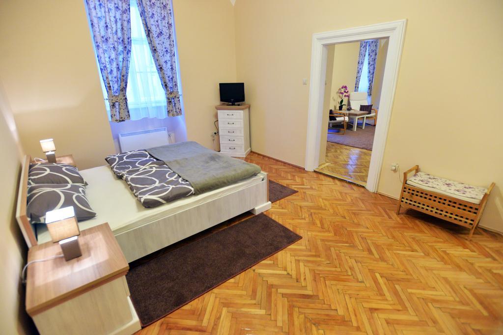 Foter Apartment *